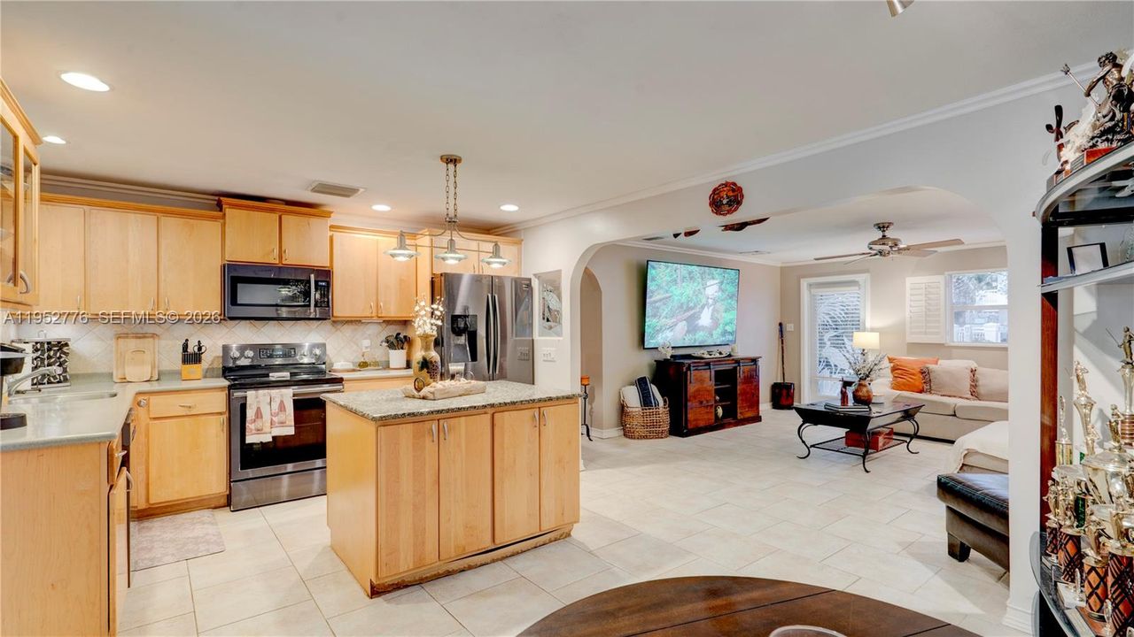 For Rent: $8,500 (4 beds, 1 baths, 0 Square Feet)