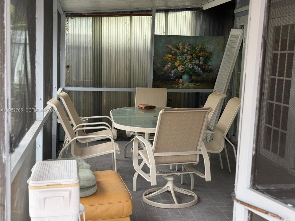 На продажу: $360,000 (2 спален, 2 ванн, 1294 Квадратных фут)