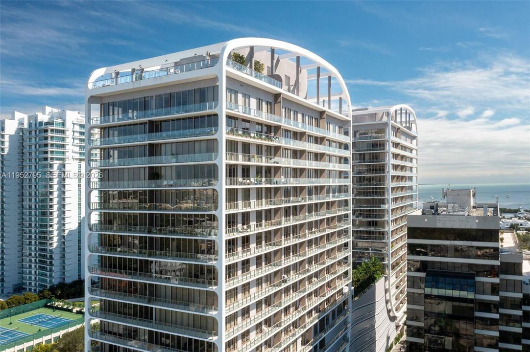 For Sale: $3,500,000 (3 beds, 3 baths, 1733 Square Feet)
