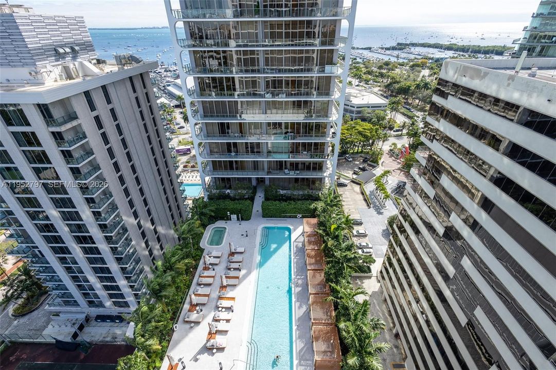 For Sale: $1,250,000 (1 beds, 1 baths, 613 Square Feet)