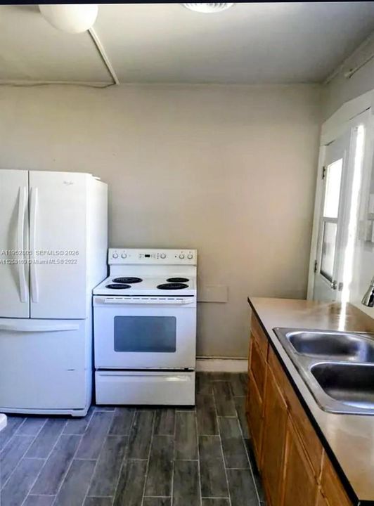 For Sale: $240,000 (3 beds, 1 baths, 1341 Square Feet)