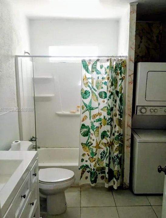 For Sale: $240,000 (3 beds, 1 baths, 1341 Square Feet)
