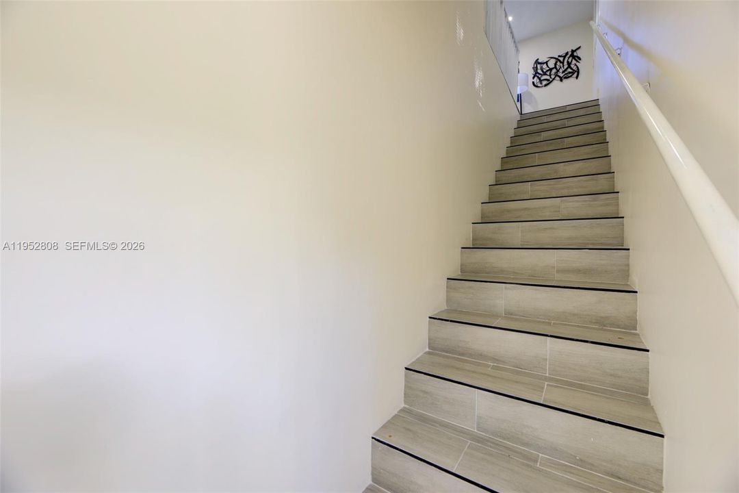 Под контрактом: $995,000 (0 спален, 0 ванн, 2738 Квадратных фут)