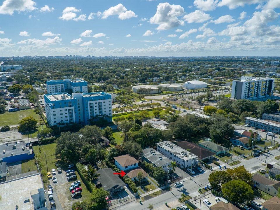 Под контрактом: $995,000 (0 спален, 0 ванн, 2738 Квадратных фут)