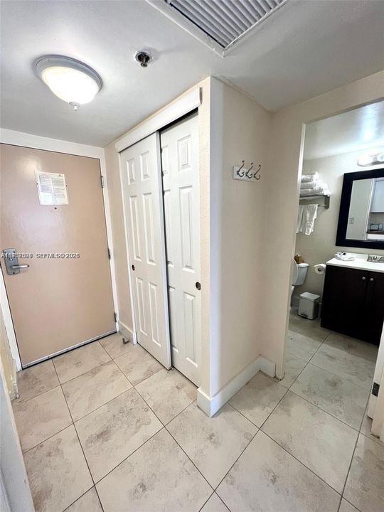 For Sale: $143,000 (0 beds, 1 baths, 360 Square Feet)