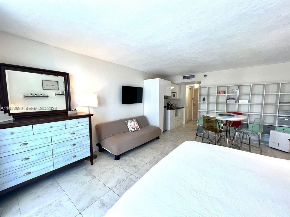 For Sale: $143,000 (0 beds, 1 baths, 360 Square Feet)