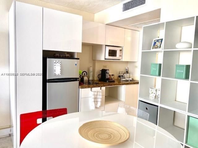 For Sale: $143,000 (0 beds, 1 baths, 360 Square Feet)