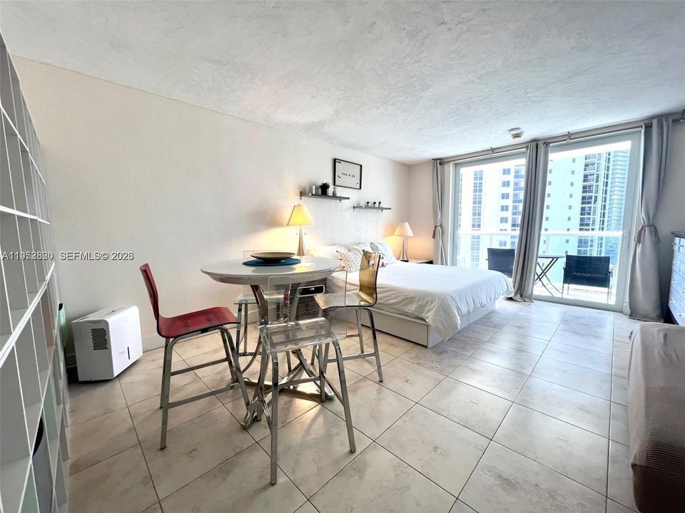 For Sale: $143,000 (0 beds, 1 baths, 360 Square Feet)