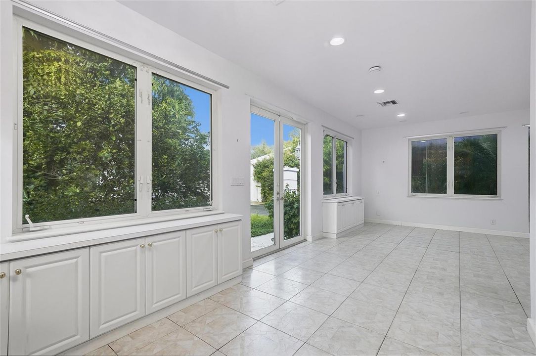 Florida Room/Living Room