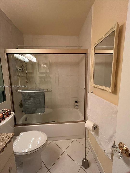 For Sale: $99,000 (1 beds, 1 baths, 680 Square Feet)