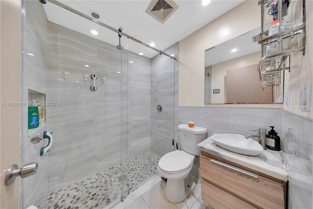 На продажу: $849,999 (0 спален, 0 ванн, 2211 Квадратных фут)