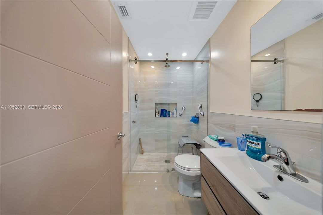 На продажу: $849,999 (0 спален, 0 ванн, 2211 Квадратных фут)