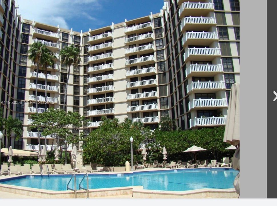 Active With Contract: $4,900 (2 beds, 2 baths, 1409 Square Feet)