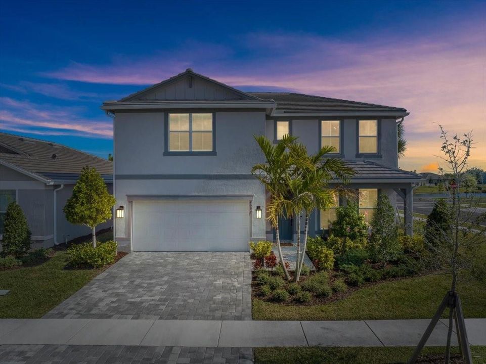 Twilight Photo, Front