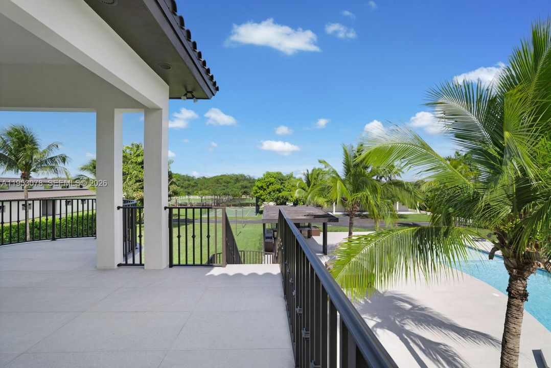 En Venta: $8,990,000 (10 camas, 10 baños, 11860 Pies cuadrados)