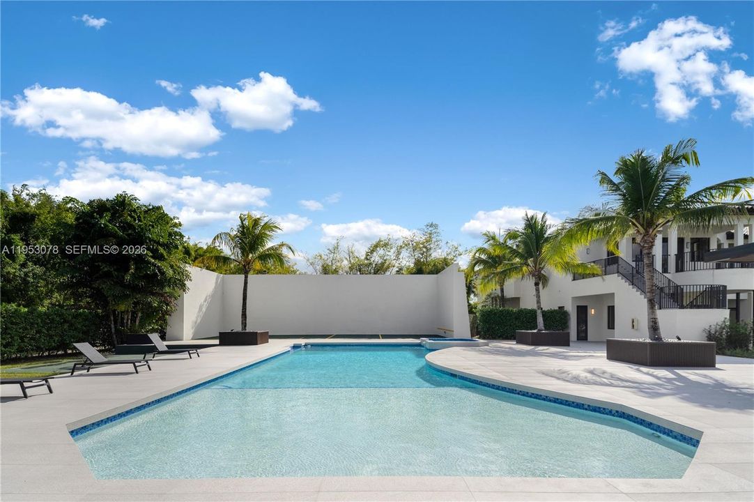 En Venta: $8,990,000 (10 camas, 10 baños, 11860 Pies cuadrados)