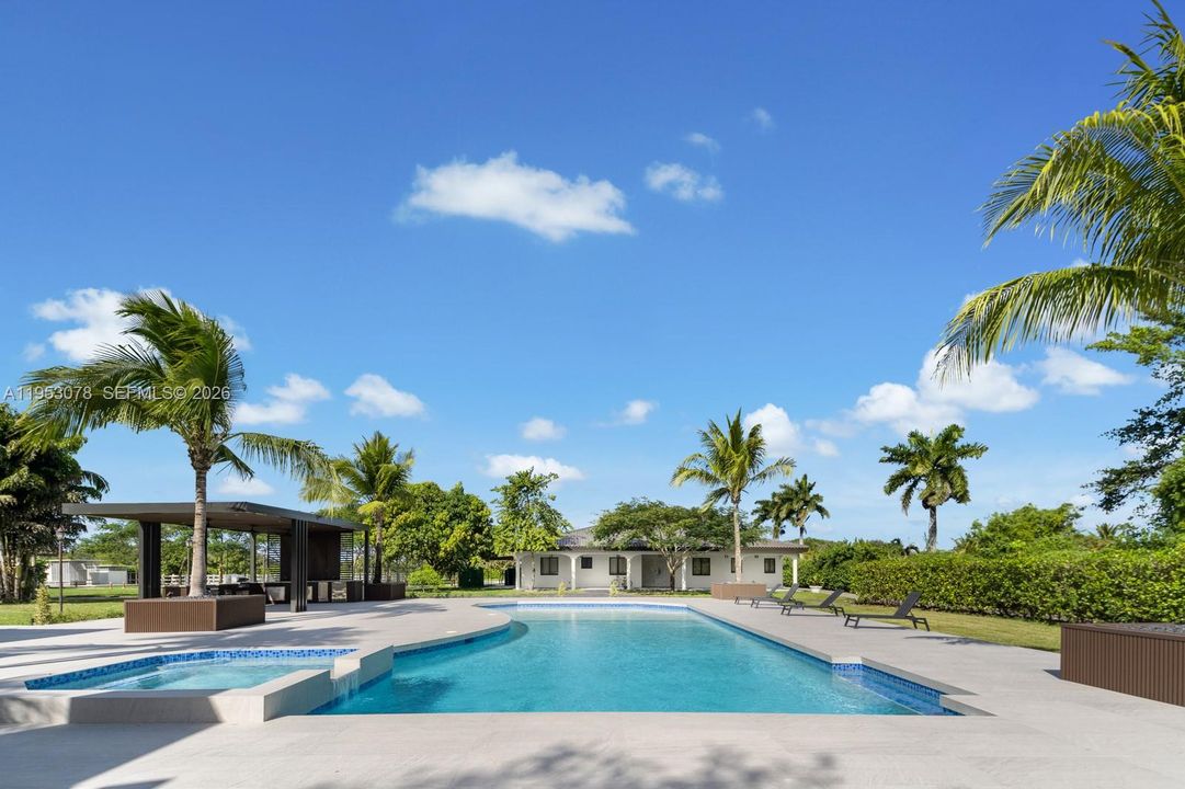 En Venta: $8,990,000 (10 camas, 10 baños, 11860 Pies cuadrados)