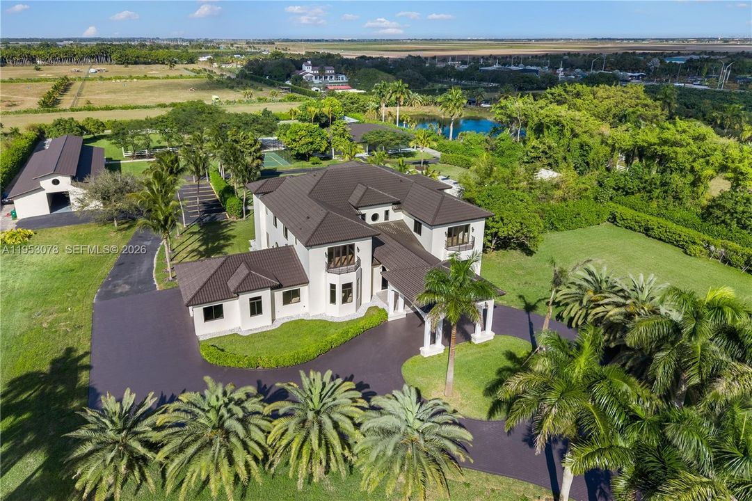 En Venta: $8,990,000 (10 camas, 10 baños, 11860 Pies cuadrados)