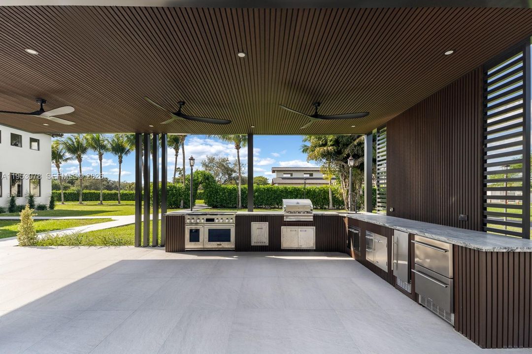 En Venta: $8,990,000 (10 camas, 10 baños, 11860 Pies cuadrados)