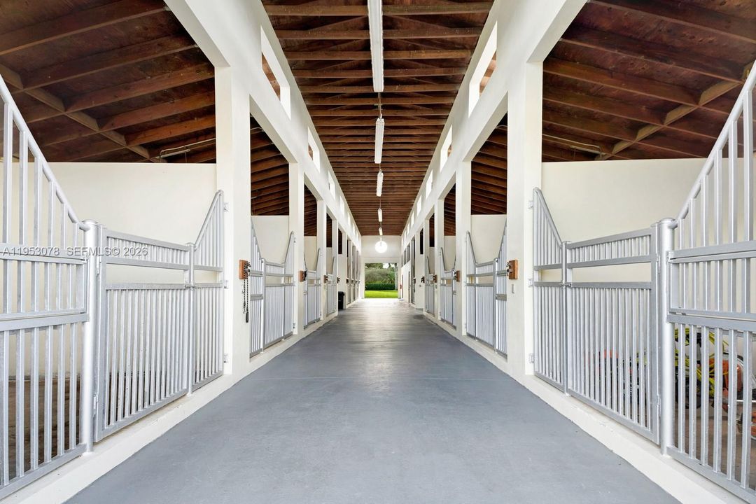 En Venta: $8,990,000 (10 camas, 10 baños, 11860 Pies cuadrados)