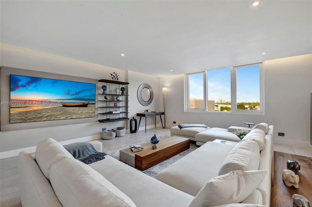 For Sale: $3,100,000 (2 beds, 2 baths, 1640 Square Feet)