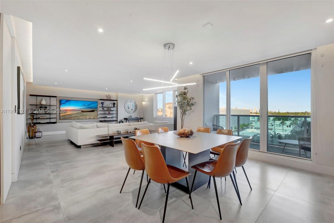 For Sale: $3,100,000 (2 beds, 2 baths, 1640 Square Feet)