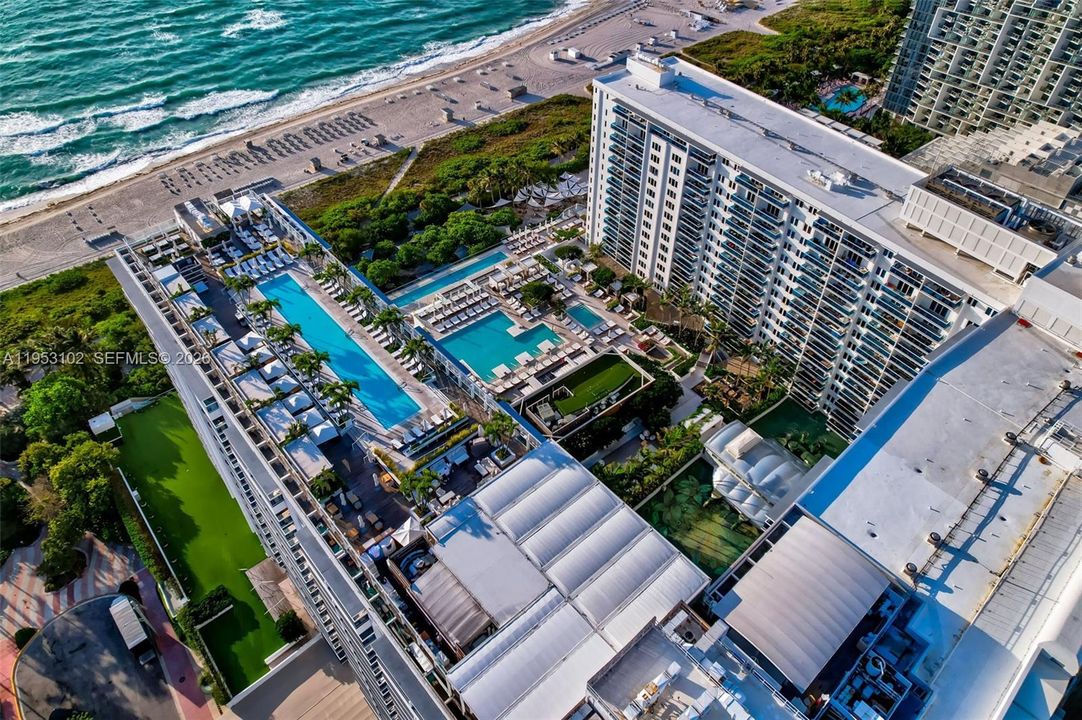For Sale: $3,100,000 (2 beds, 2 baths, 1640 Square Feet)