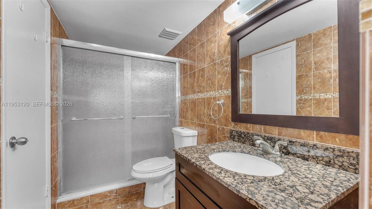 Под контрактом: $265,000 (2 спален, 1 ванн, 1024 Квадратных фут)