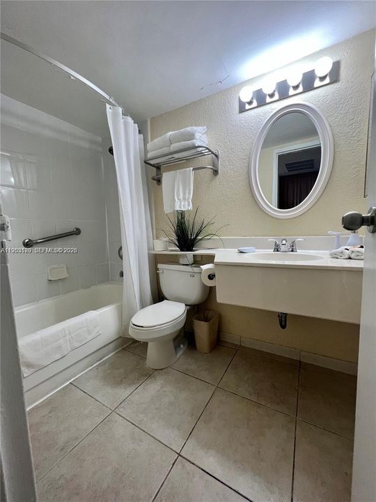 For Sale: $90,500 (0 beds, 1 baths, 360 Square Feet)
