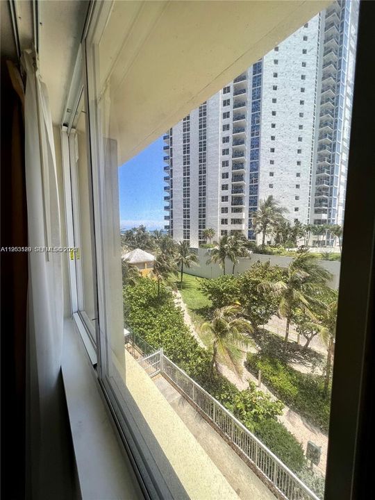 For Sale: $90,500 (0 beds, 1 baths, 360 Square Feet)