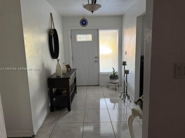 For Sale: $575,000 (3 beds, 2 baths, 1890 Square Feet)