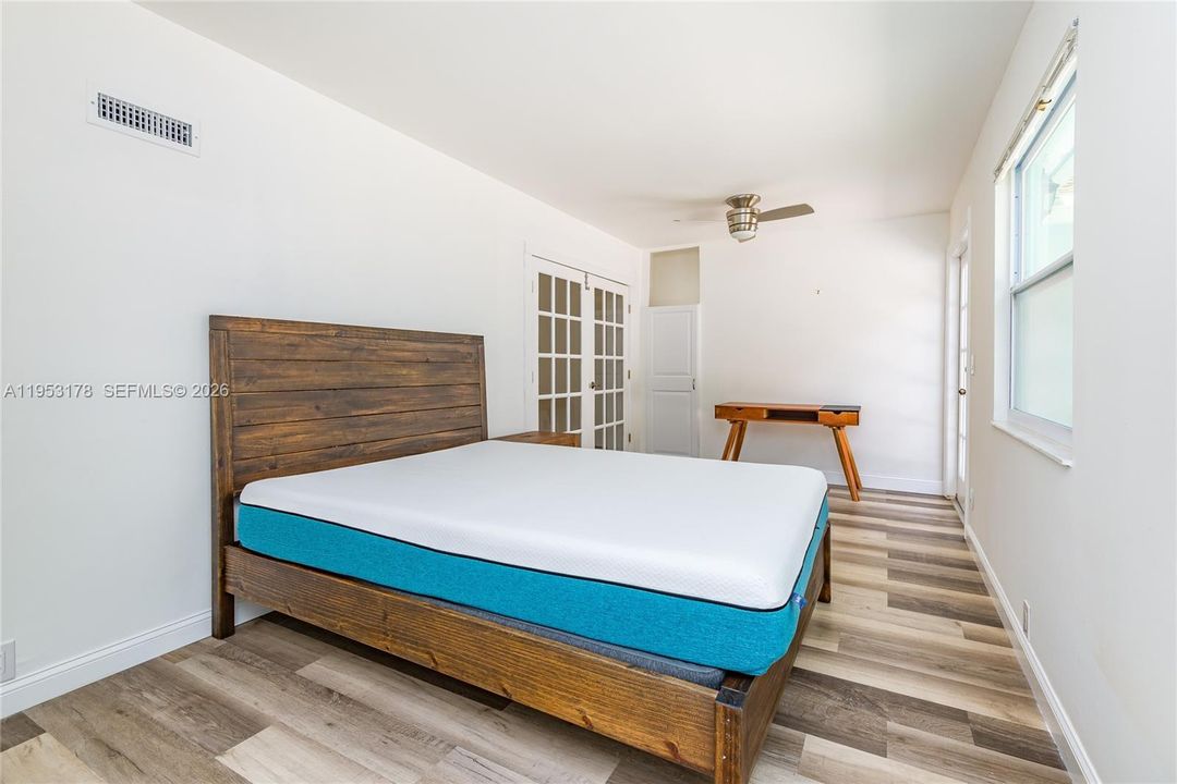 For Rent: $4,000 (3 beds, 2 baths, 1435 Square Feet)