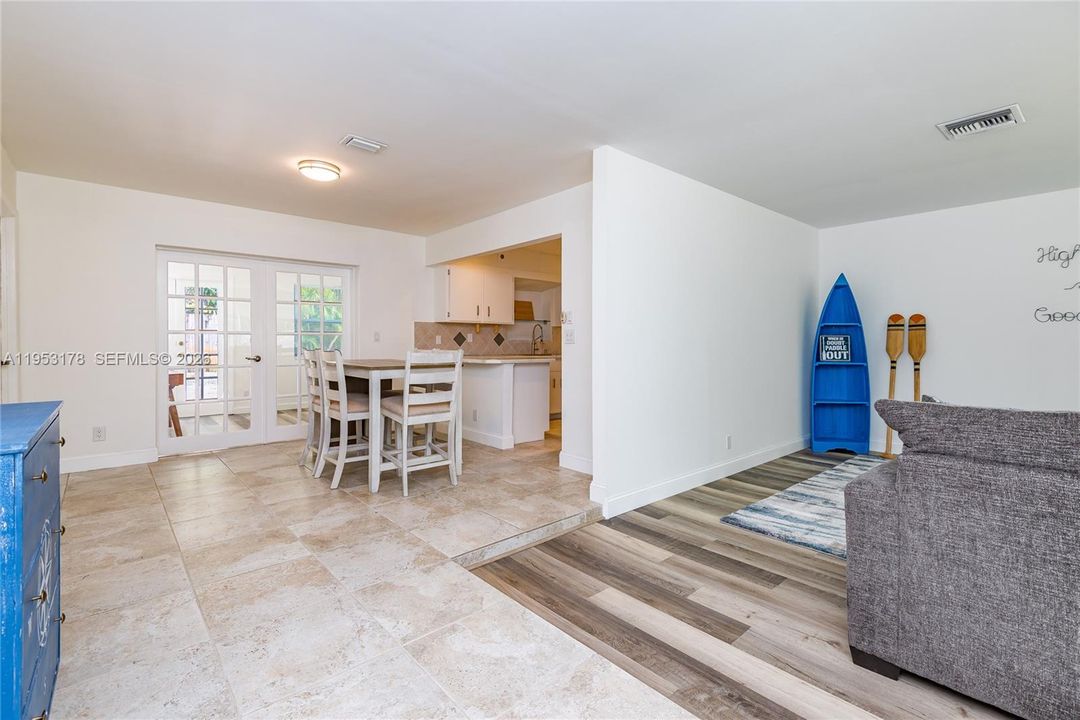 For Rent: $4,000 (3 beds, 2 baths, 1435 Square Feet)