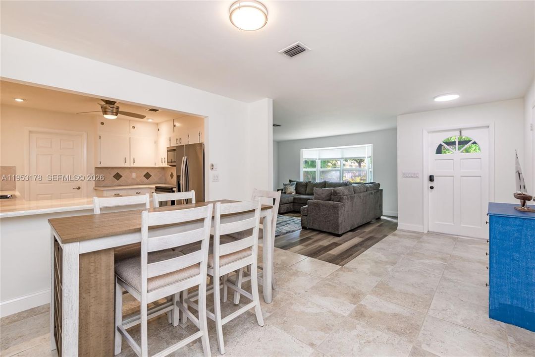 For Rent: $4,000 (3 beds, 2 baths, 1435 Square Feet)