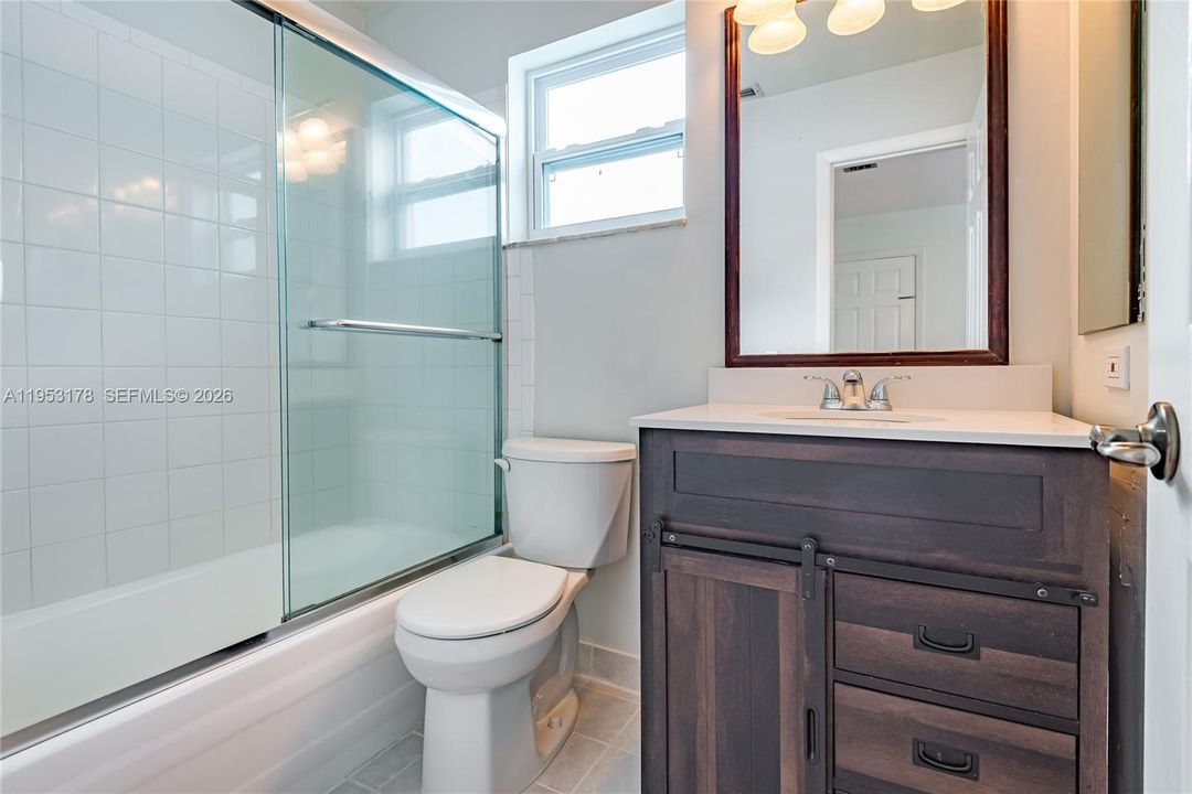 For Rent: $4,000 (3 beds, 2 baths, 1435 Square Feet)