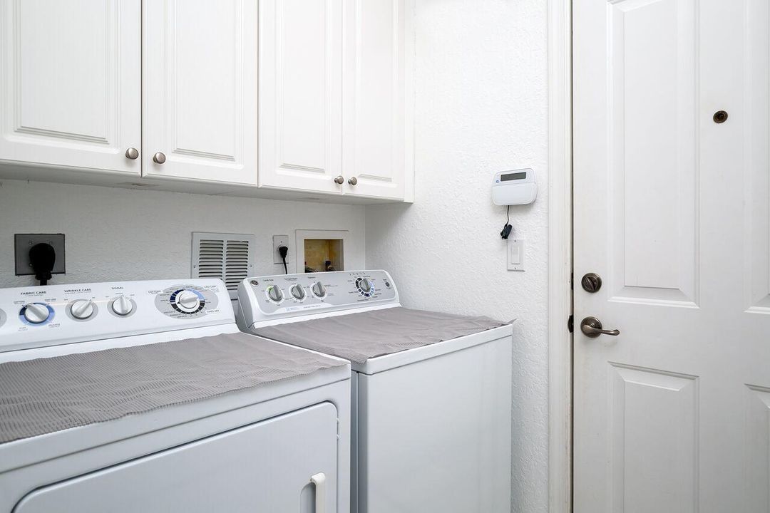 cedar dunes laundry room