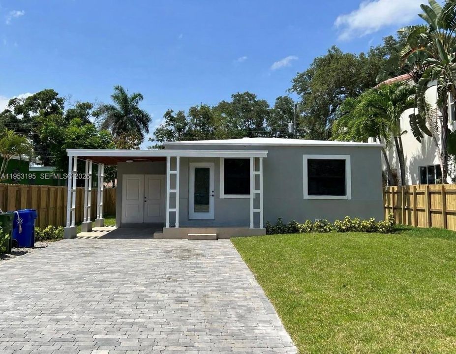 Activo con contrato: $649,000 (3 camas, 2 baños, 1667 Pies cuadrados)