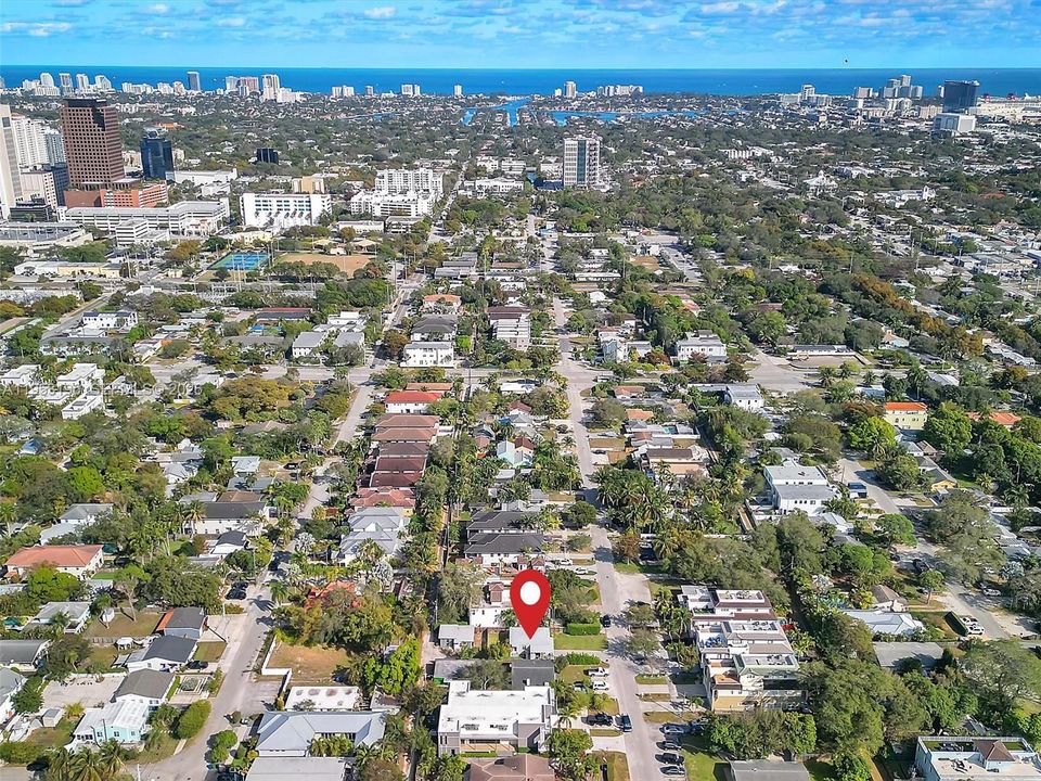 Activo con contrato: $649,000 (3 camas, 2 baños, 1667 Pies cuadrados)