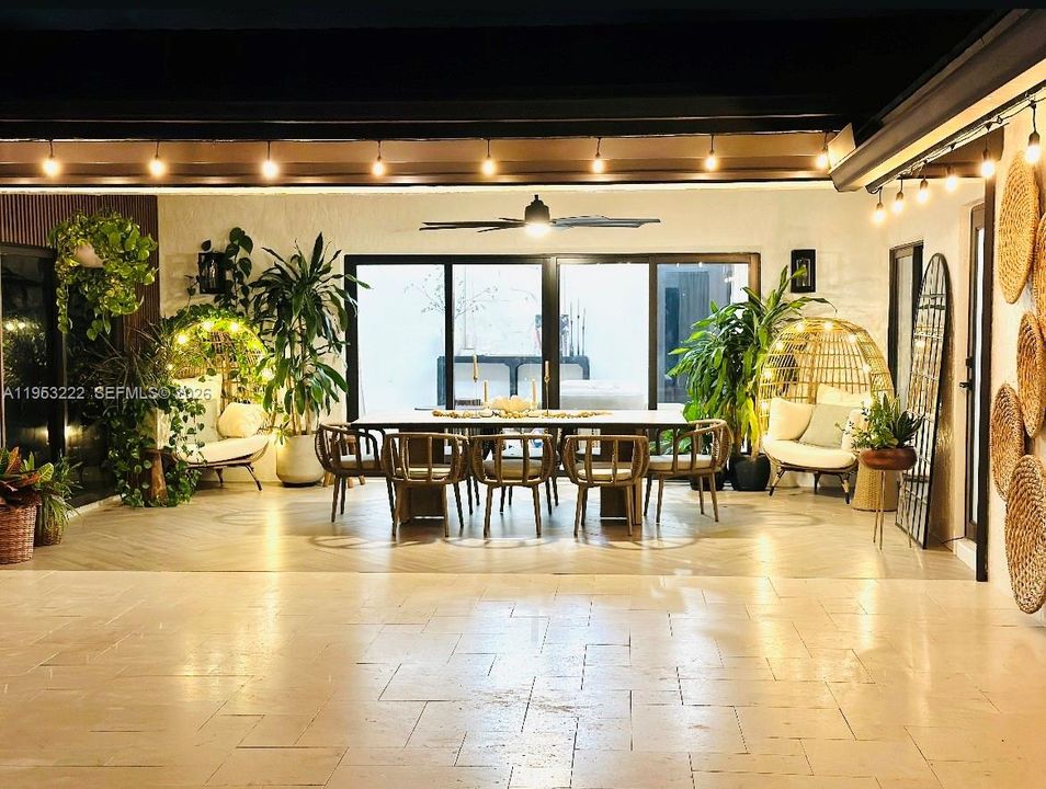 Recientemente alquilado: $11,000 (5 camas, 3 baños, 2571 Pies cuadrados)