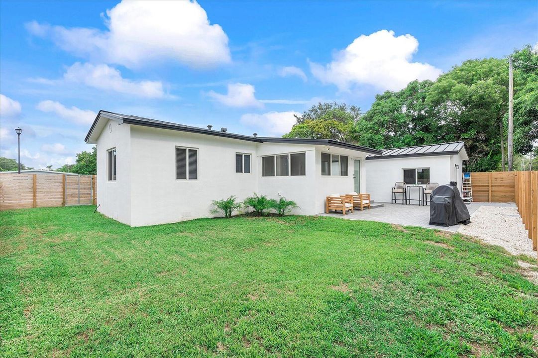 37-8801 N Miami Ave_037