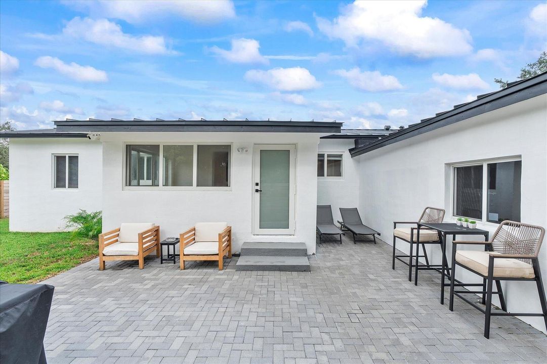 39-8801 N Miami Ave_039