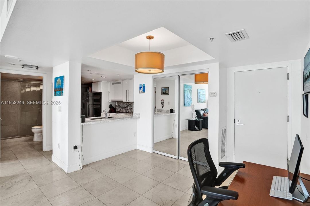 En Venta: $590,000 (1 camas, 1 baños, 746 Pies cuadrados)