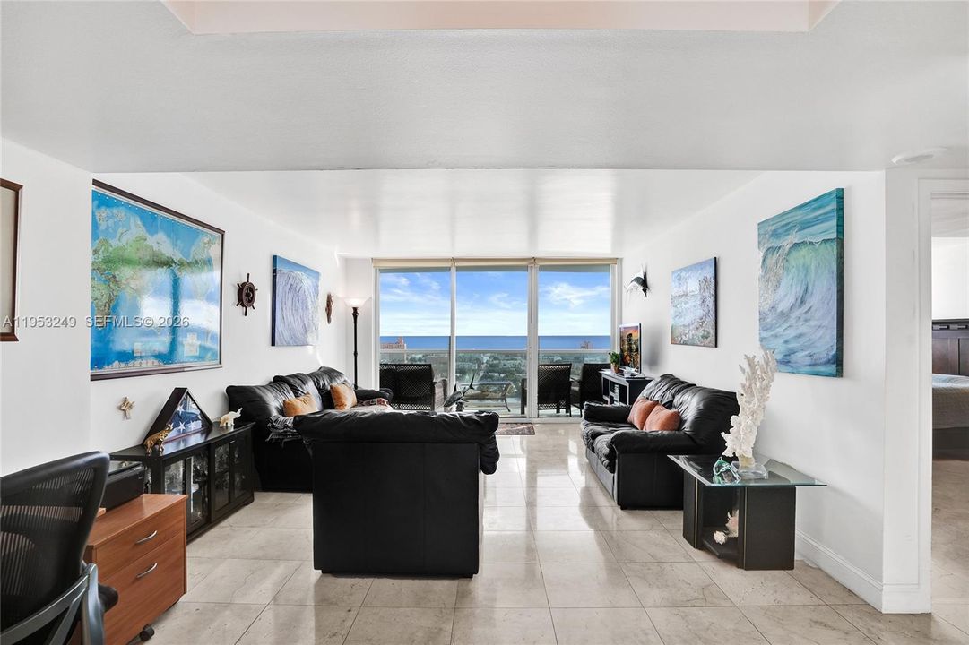 En Venta: $590,000 (1 camas, 1 baños, 746 Pies cuadrados)