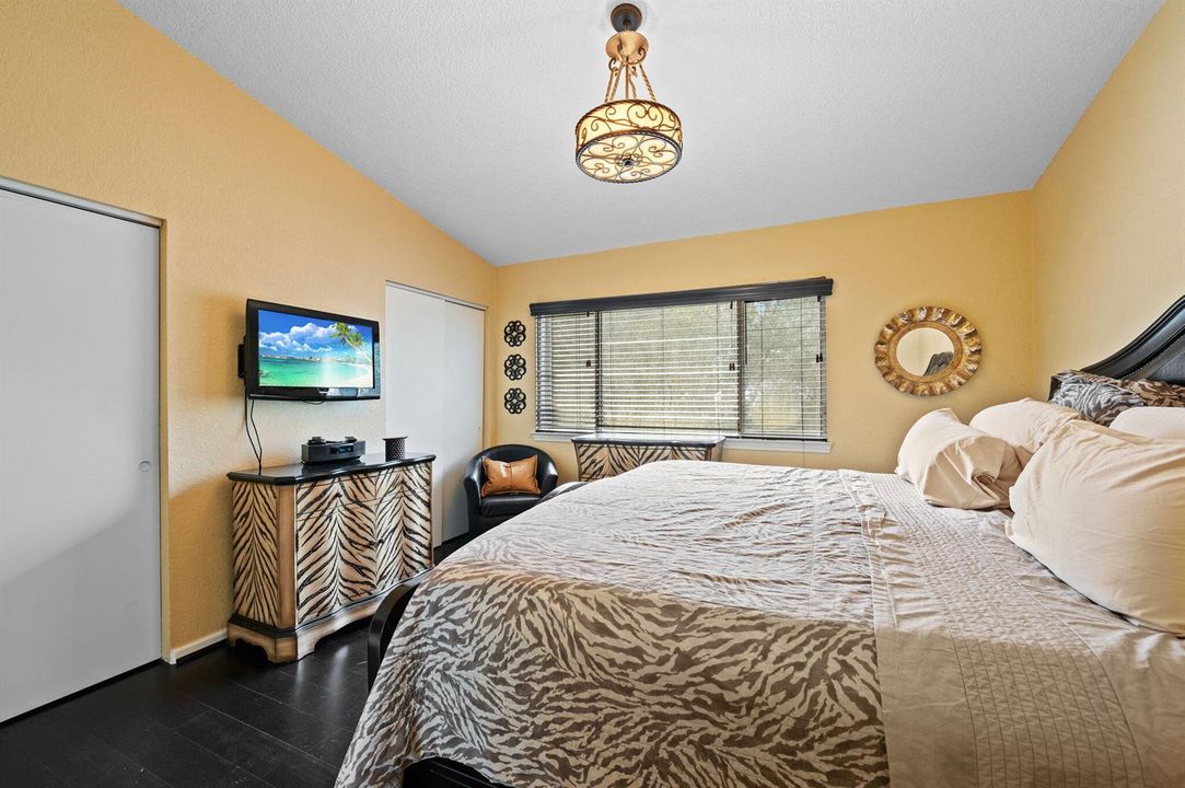 18-web-or-mls-5628-nw-99th-ln