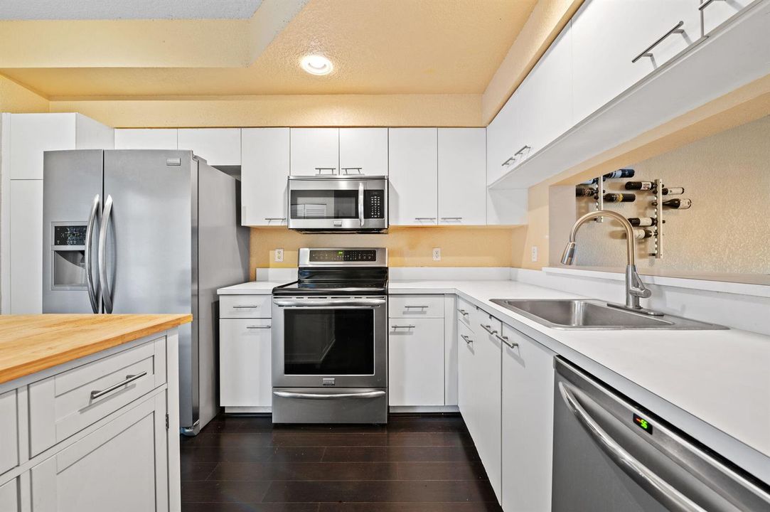 8-web-or-mls-5628-nw-99th-ln