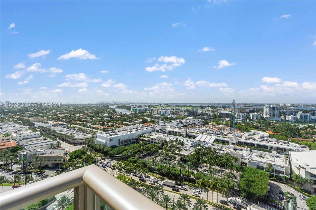 For Sale: $3,900,000 (2 beds, 2 baths, 1599 Square Feet)