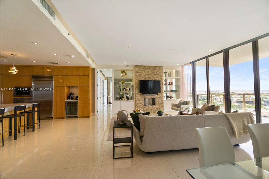 For Sale: $3,900,000 (2 beds, 2 baths, 1599 Square Feet)