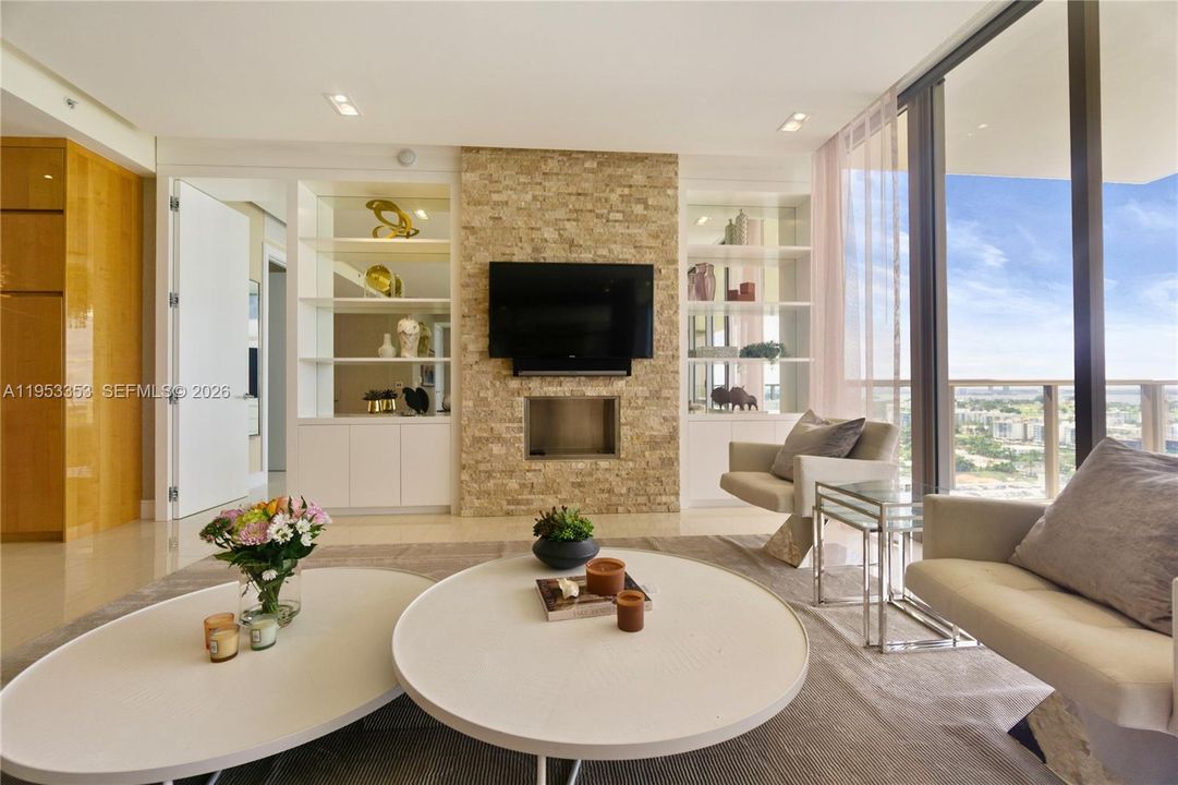 For Sale: $3,900,000 (2 beds, 2 baths, 1599 Square Feet)