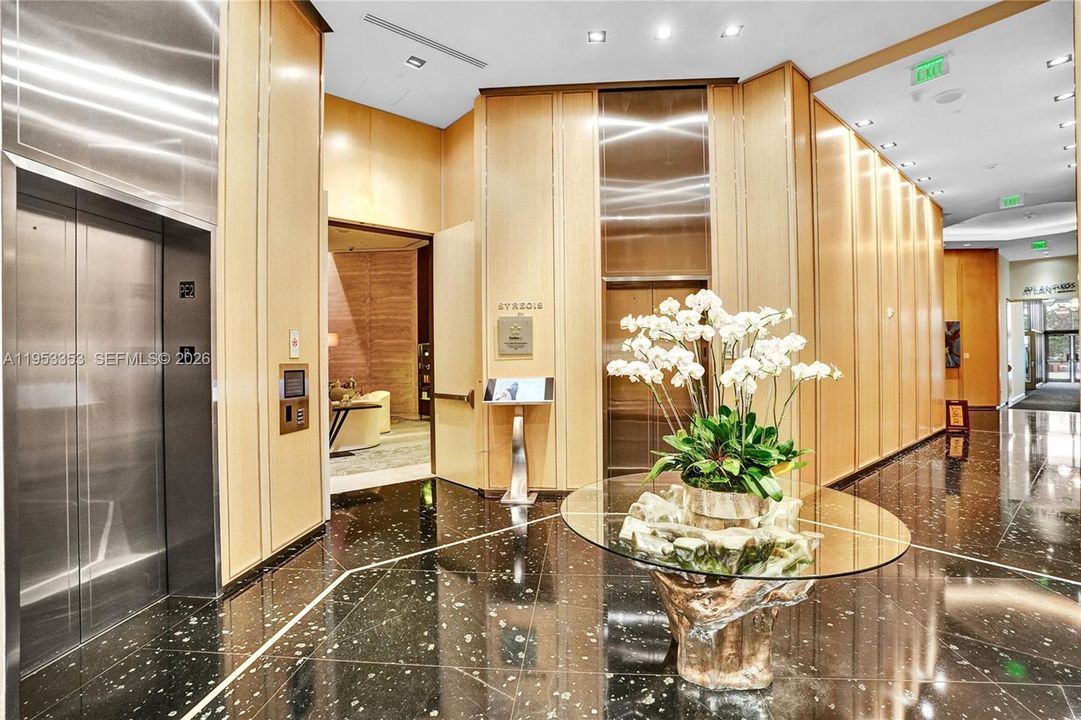 For Sale: $3,900,000 (2 beds, 2 baths, 1599 Square Feet)