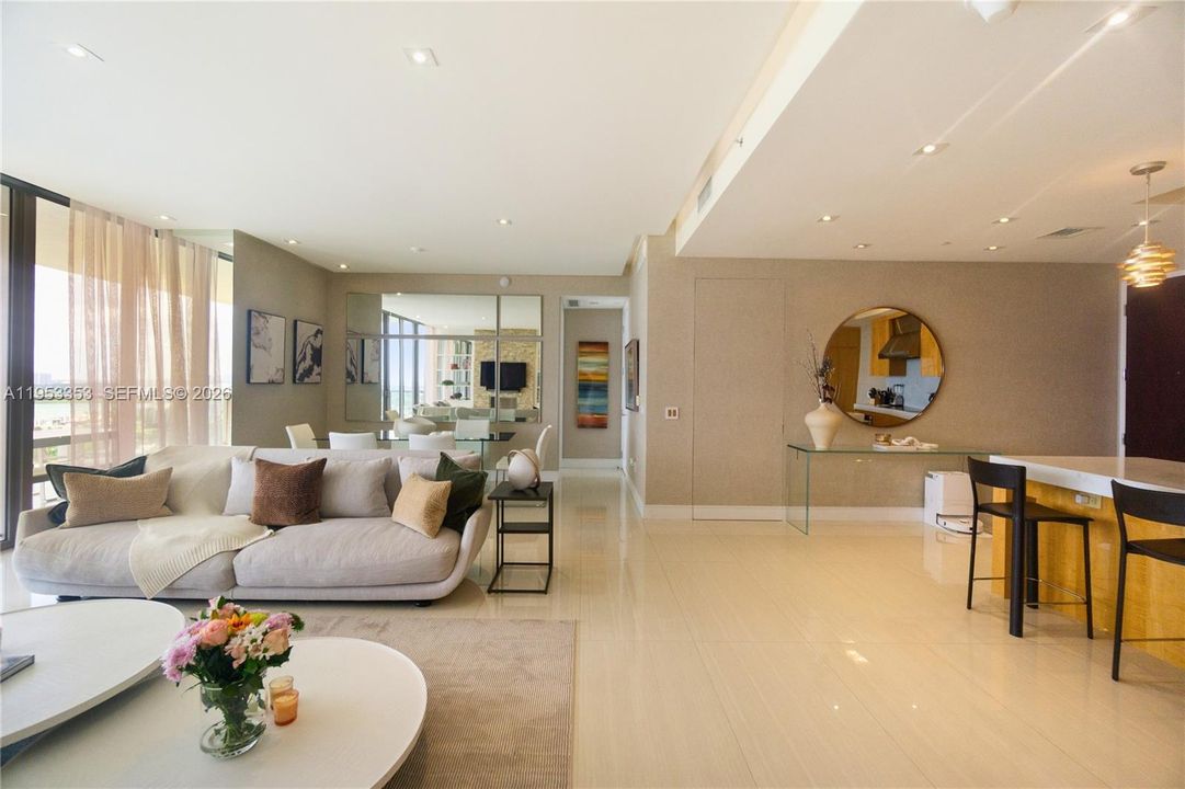 For Sale: $3,900,000 (2 beds, 2 baths, 1599 Square Feet)